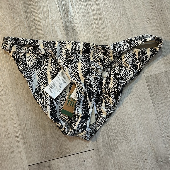 VOLCOM SPIRIT ANIMAL HIPSTER BIKINI BOTTOM - BLACK - Picture 6 of 8
